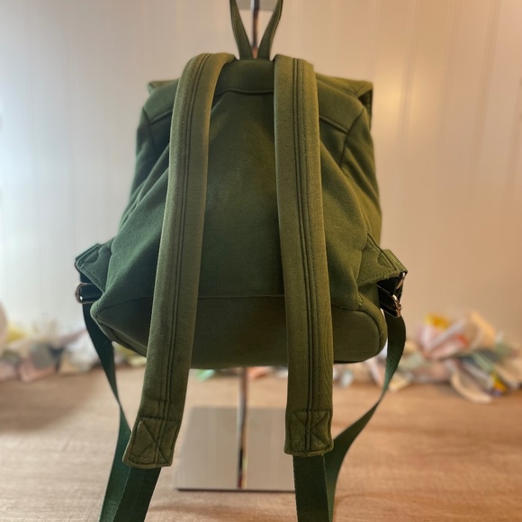 Disney Loungefly Goofy "Gawrsh" backpack - Picture 2 of 15